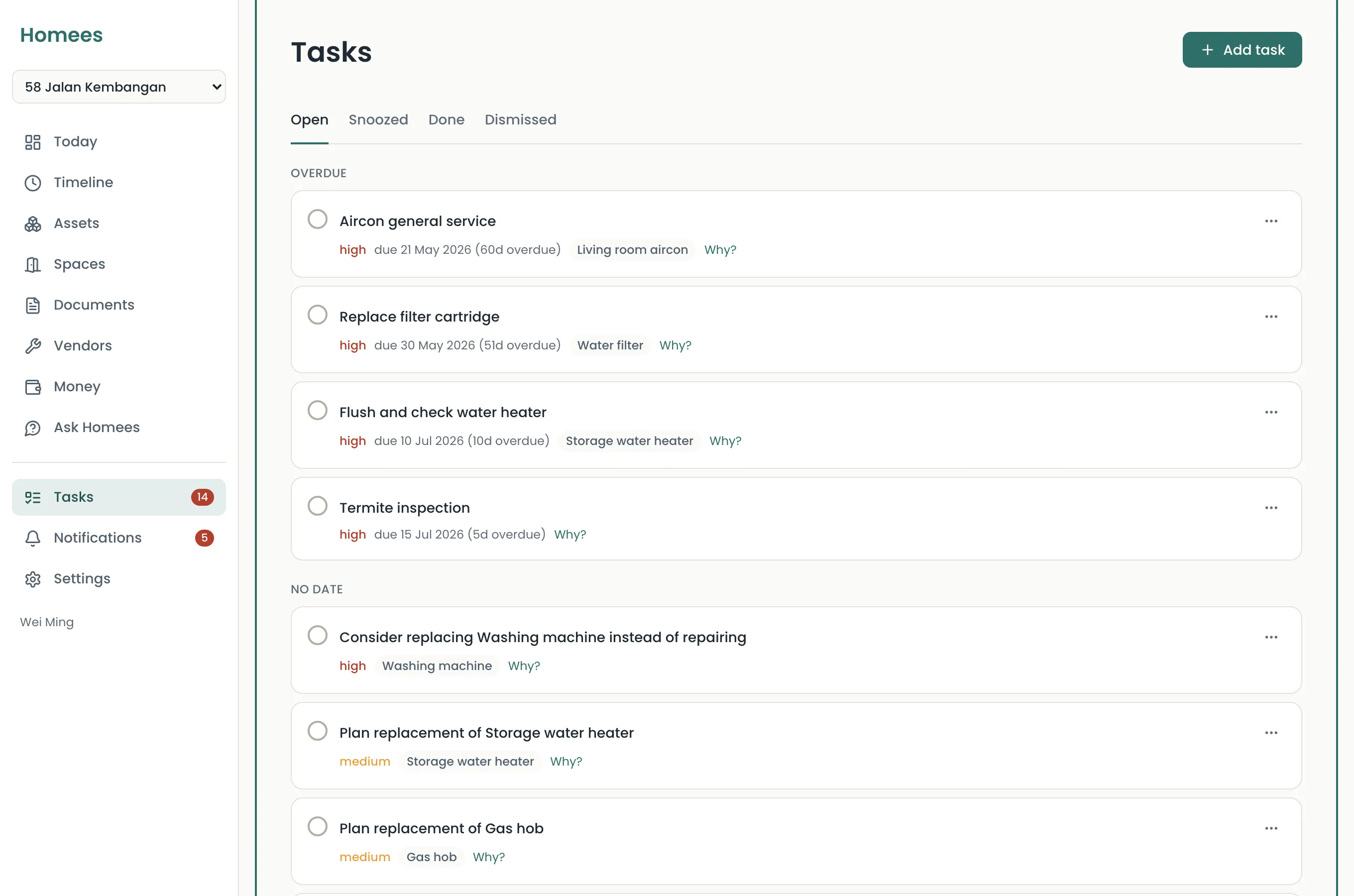 Screenshot: the tasks list with each task's due date, priority and reason